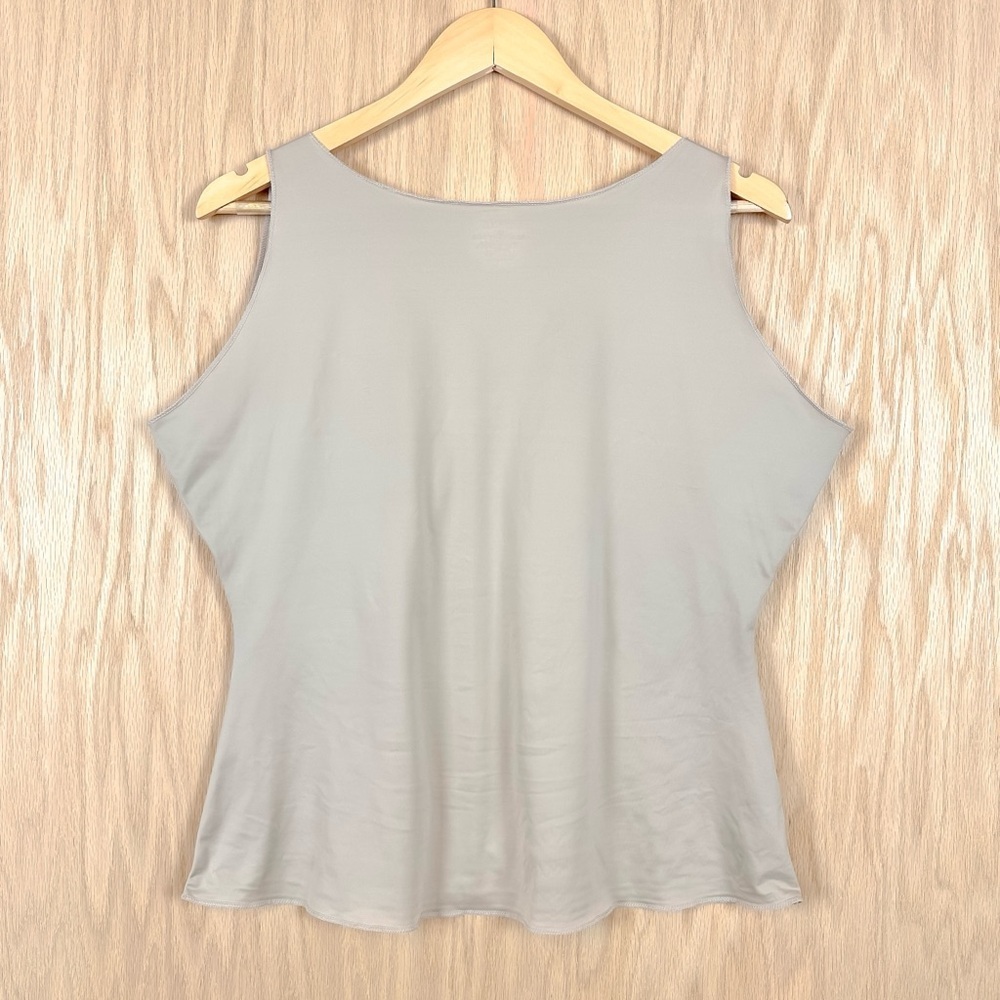 SPANX Hide & Sleek Lace Trim V-Neck Cami - Picture 5 of 6